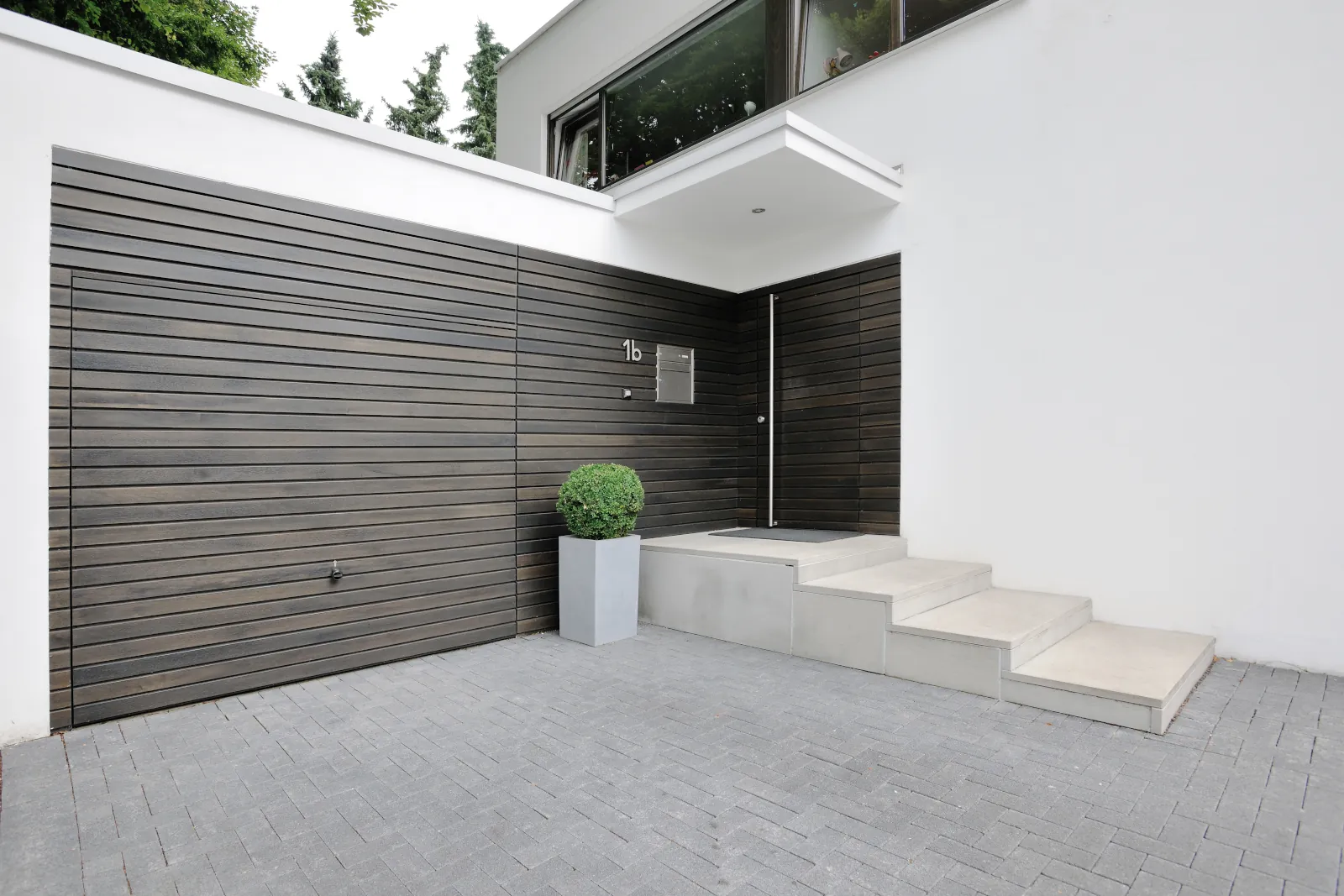 Garagen-Schwingtore Referenz 4